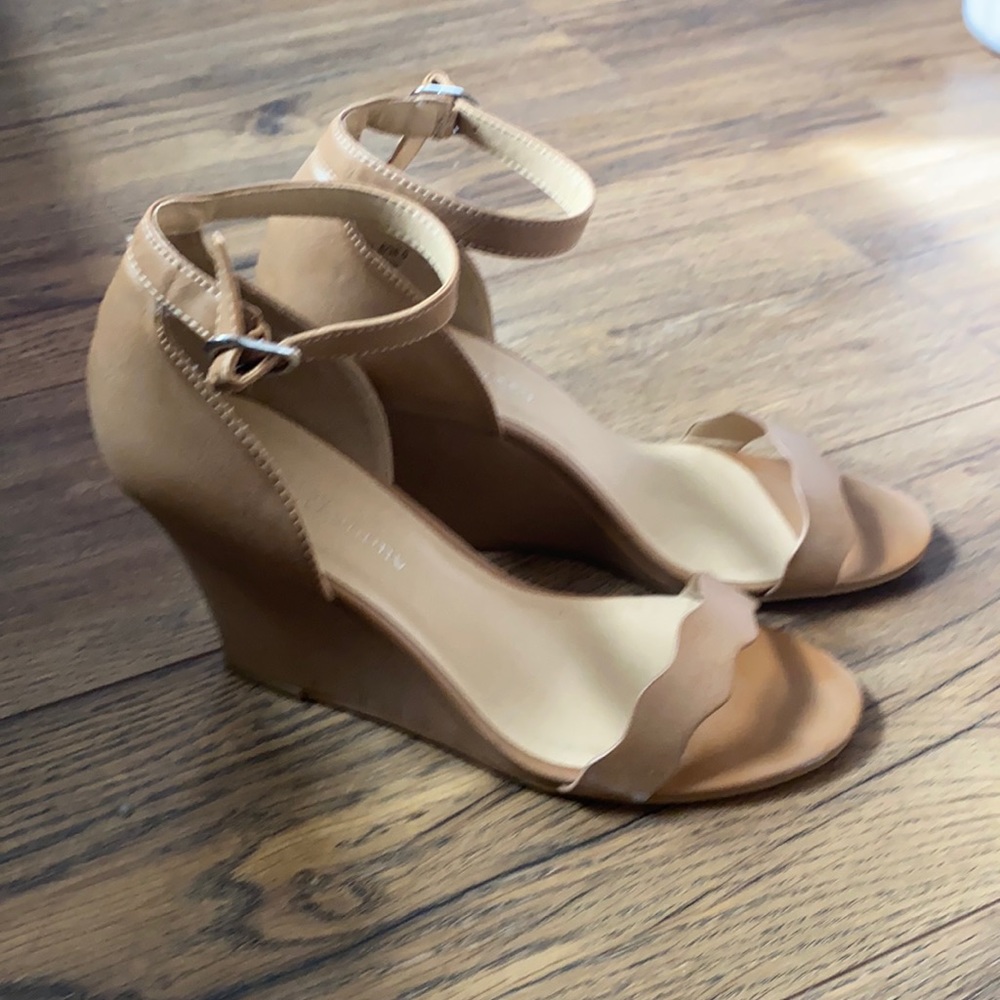 Strappy wedge sandals